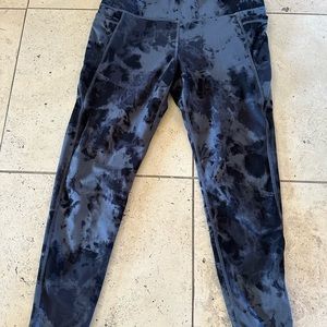 Danskin large black camo tights leggings with pockets